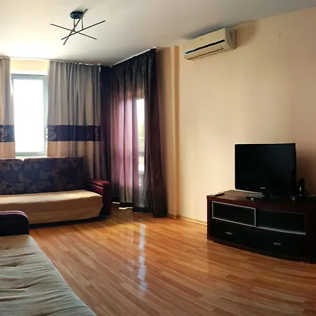 Europroperties Yalta شقة