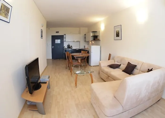 Europroperties Yalta * غولدن ساندز