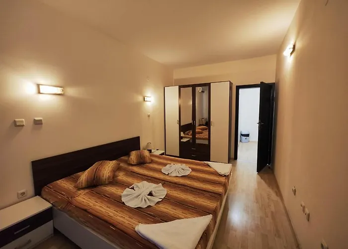 Europroperties Yalta * غولدن ساندز