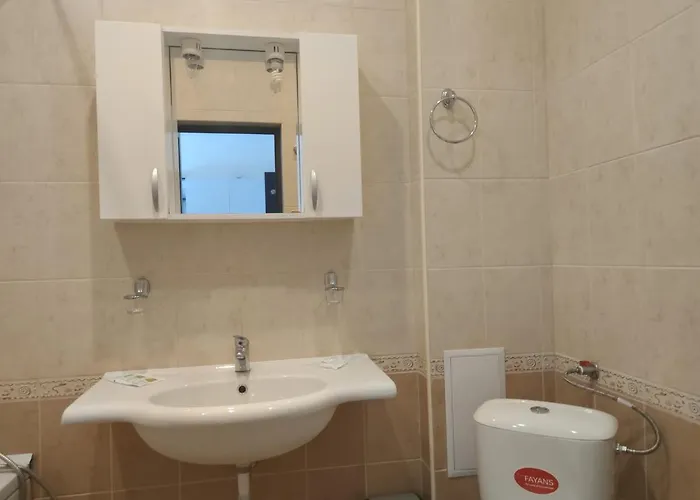 Europroperties Yalta * غولدن ساندز