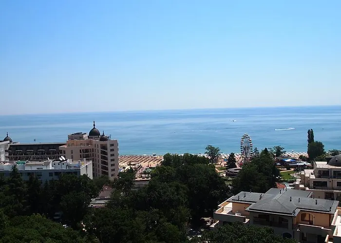 Europroperties Yalta غولدن ساندز